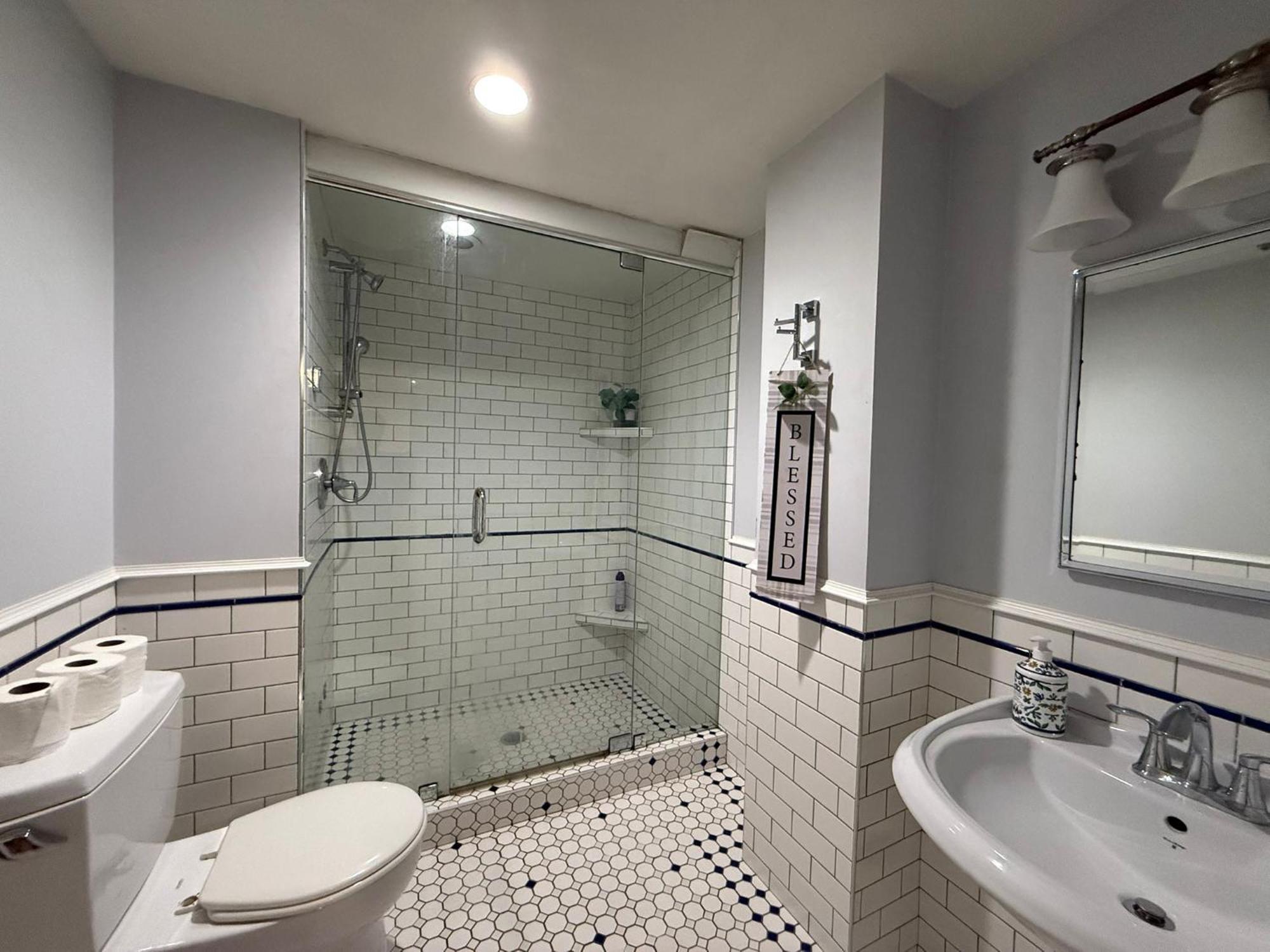 Vancouver Holiday Home- Close To Shopping, Beach, Ubc And Downtown المظهر الخارجي الصورة
